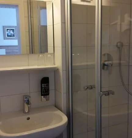Alte Krone Hotel 2*