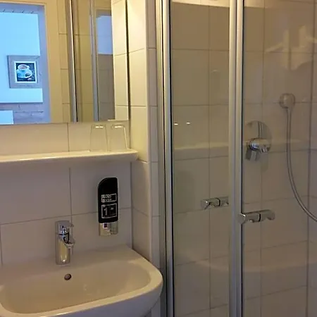 Alte Krone Hotel 2*